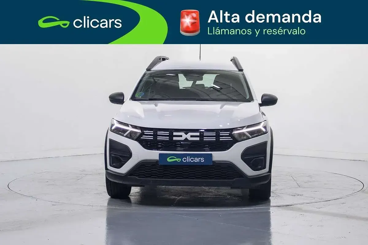 Usado Dacia Jogger Essentiel 101 CV (74 kW) 2024 Blanco Monovolumen