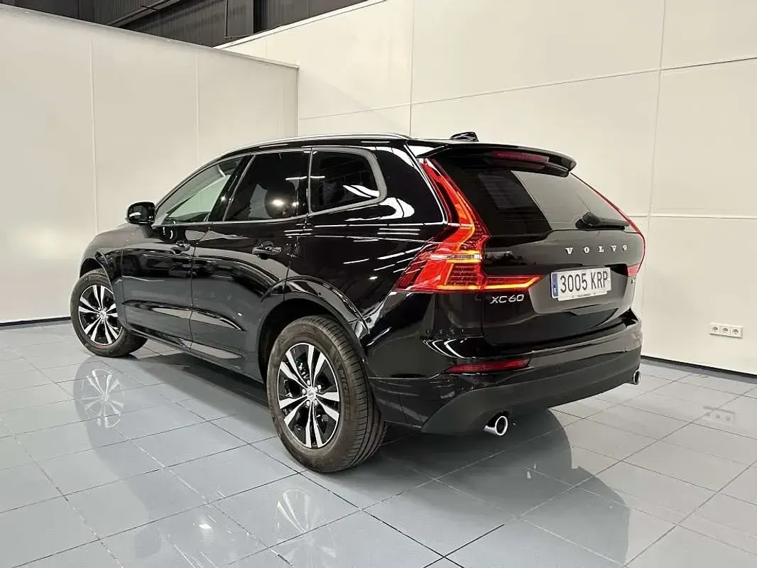 Usado Volvo XC60 Momentum 190 CV (139 kW) 2018 Negro SUV