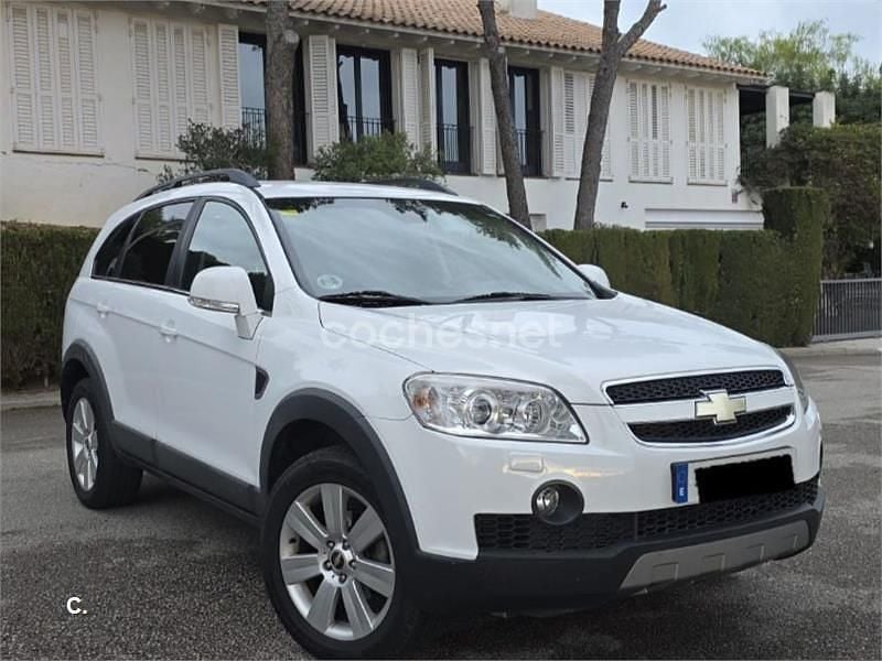Usado Chevrolet Captiva LT 150 CV (110 kW) 2010 Blanco SUV