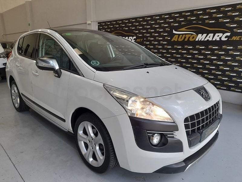 Usado Peugeot 3008 Allure 115 CV (84 kW) 2013 Blanco Familiar