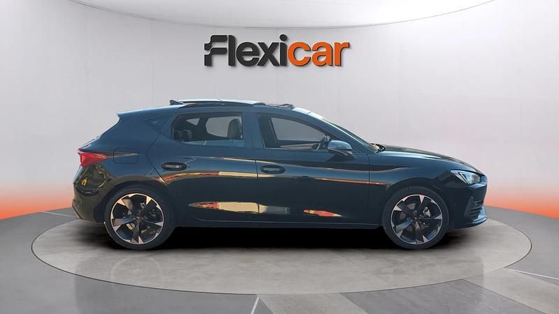 Usado Cupra Leon 150 CV (110 kW) 2024 Negro Berlina