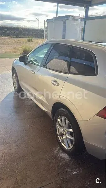 Usado Volvo XC60 Momentum 190 CV (139 kW) 2019 Gris / plata SUV