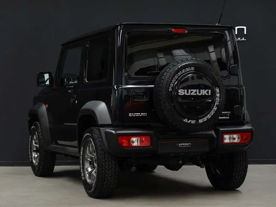 Begagnad Suzuki Jimny 102 HK (75 kW) 2019 Svart SUV