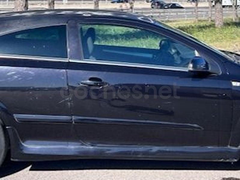 Usado Opel Astra GTC Sport 115 CV (84 kW) 2009 Negro Berlina