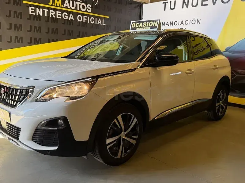 Usado Peugeot 3008 Allure 130 CV (95 kW) 2019 Blanco SUV