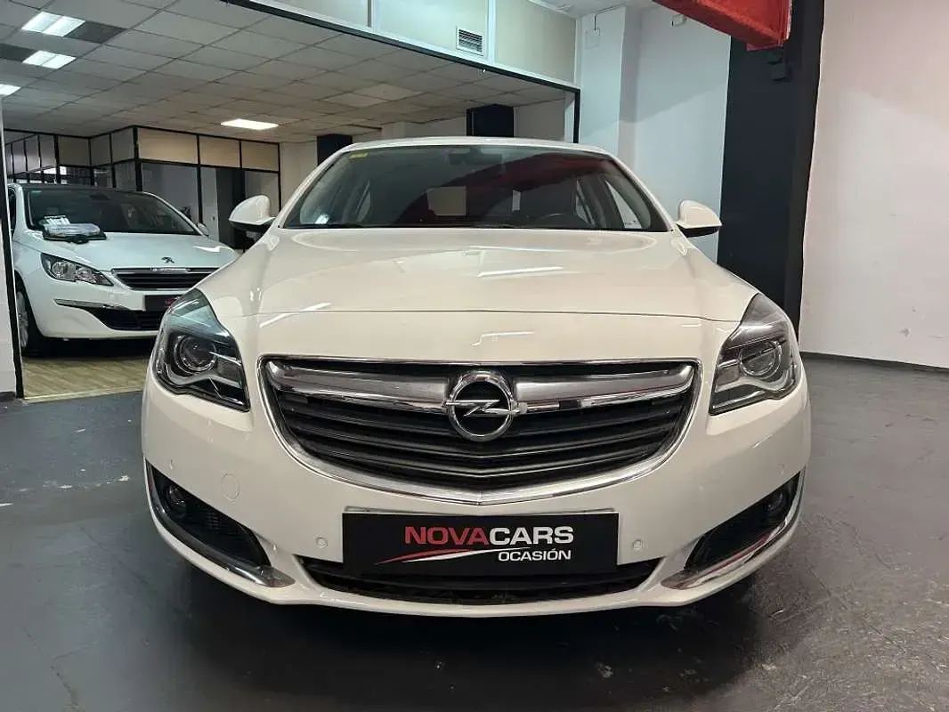 Usado Opel Insignia Excellence 136 CV (100 kW) 2016 Blanco Berlina