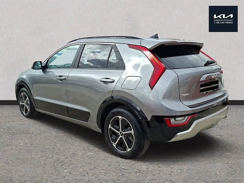 Usado Kia Niro 141 CV (103 kW) 2024 Blanco SUV