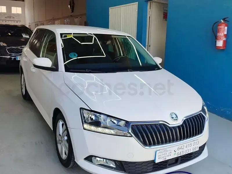 Usado Skoda Fabia Active 95 CV (69 kW) 2021 Blanco Utilitario
