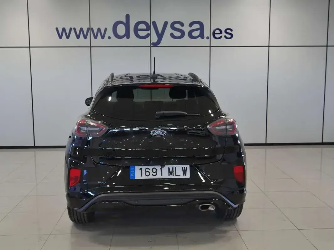Usado Ford Puma ST-Line 125 CV (91 kW) 2023 Negro SUV