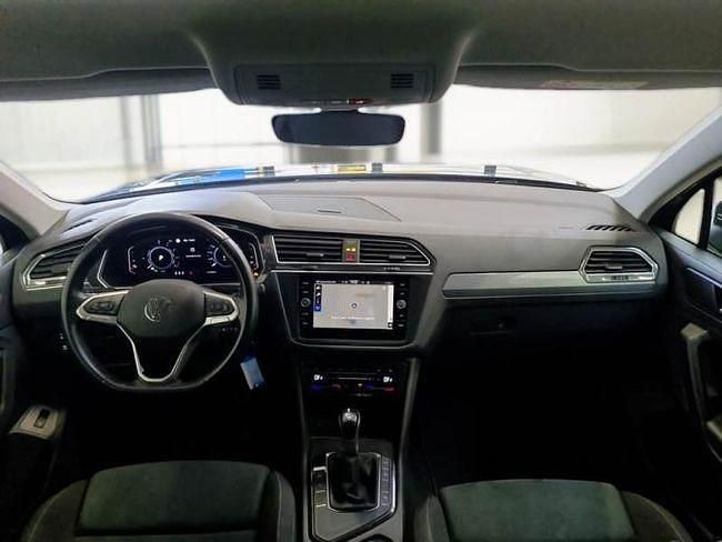 Usado VW Tiguan Life 245 CV (180 kW) 2023 Gris / plata SUV