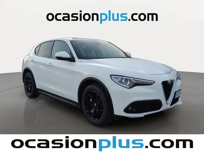 Usado Alfa Romeo Stelvio Executive 160 CV (117 kW) 2019 Blanco SUV