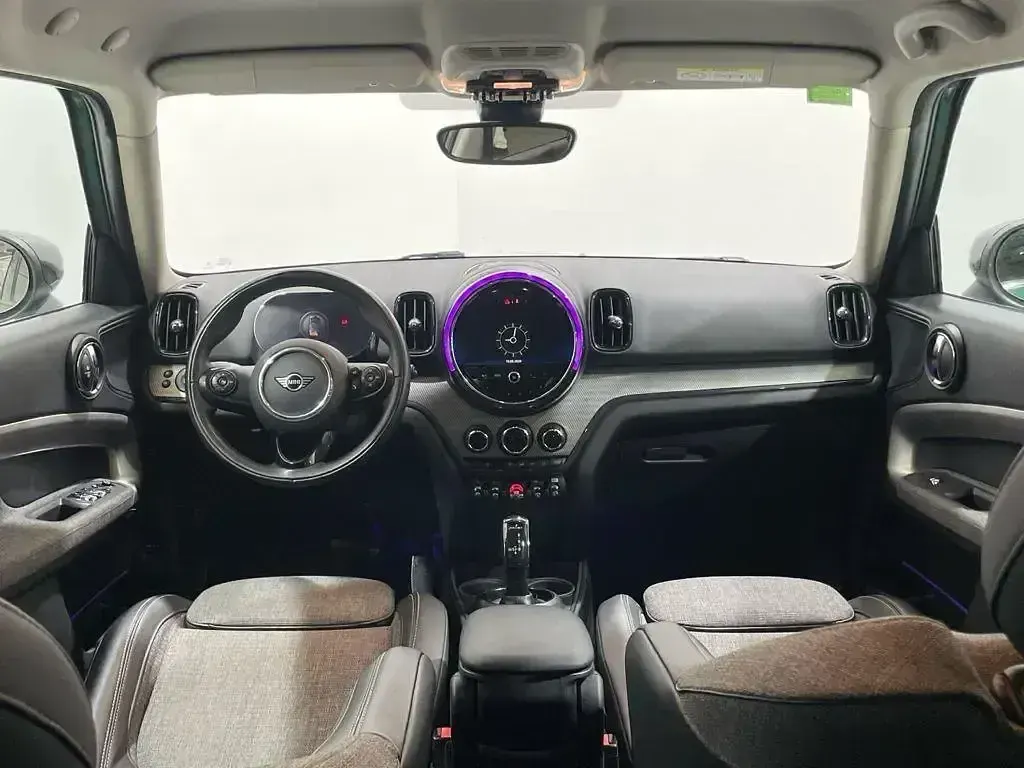 Usado Mini Cooper Countryman 136 CV (100 kW) 2022 Verde SUV