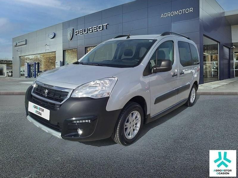 Usado Peugeot Partner Tepee 110 CV (80 kW) 2018 Gris Monovolumen
