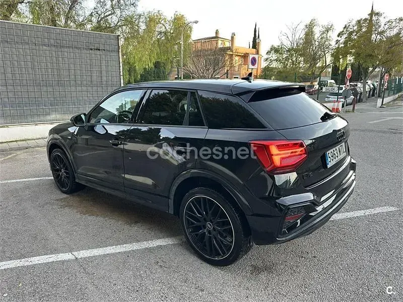 Usado Audi Q2 S-Line 150 CV (110 kW) 2023 Negro SUV