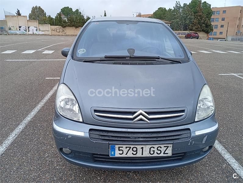Usado Citroën Xsara Picasso Exclusive 110 CV (80 kW) 2010 Azul Monovolumen