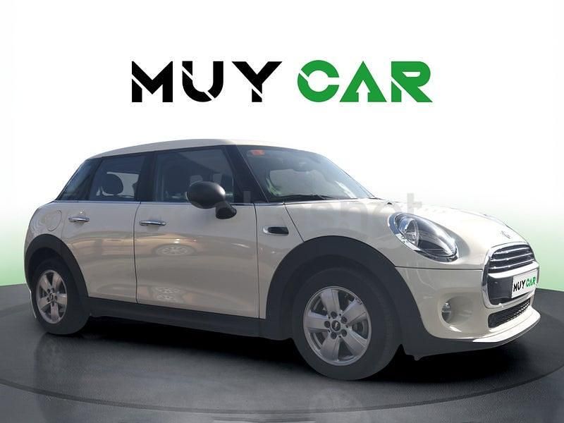 Usado Mini ONE 102 CV (75 kW) 2018 Blanco Utilitario