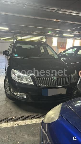 Usado Skoda Octavia Executive 160 CV (117 kW) 2011 Negro Familiar