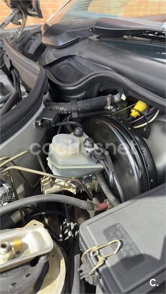 Usado Mercedes E220 150 CV (110 kW) 1993 Gris / plata Berlina