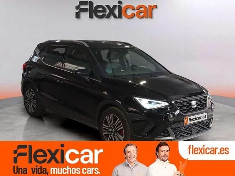 Negro Usado 2024 Seat Arona FR SUV | 17.990 € (Precio justo) - Imagen 1/4