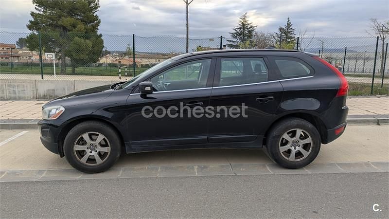 Usado Volvo XC60 Momentum 136 CV (100 kW) 2011 Negro SUV
