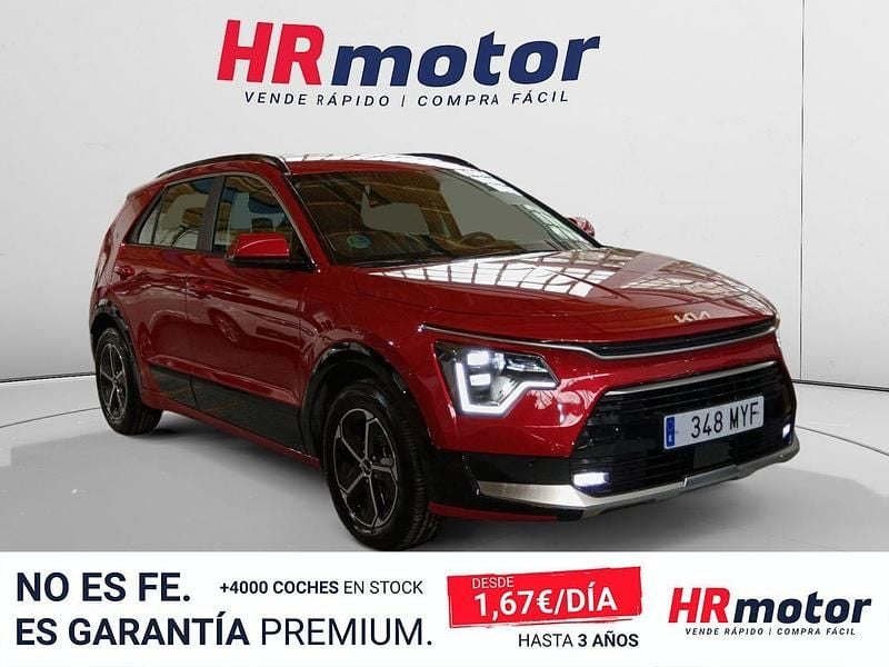 Usado Kia Niro 129 CV (94 kW) 2025 Rojo SUV