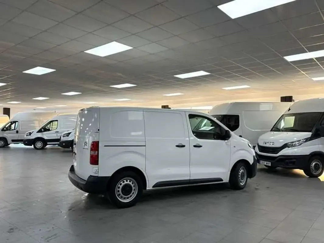 Usado Citroën Jumpy 101 CV (74 kW) 2020 Blanco Monovolumen