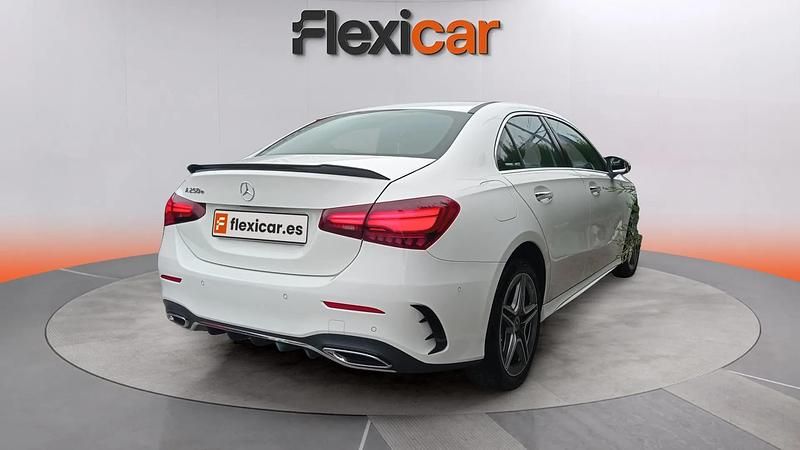 Usado Mercedes A250 218 CV (160 kW) 2023 Blanco Berlina