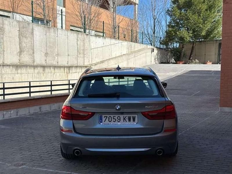 Usado BMW 520 Comfort Edition 190 CV (139 kW) 2019 Azul Familiar
