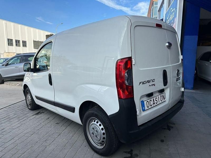 Usado Fiat Fiorino 75 CV (55 kW) 2017 Blanco Monovolumen