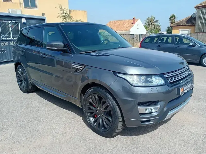 Usado Land Rover Range Rover Autobiography Dynamic 306 CV (225 kW) 2015 Gris / plata SUV