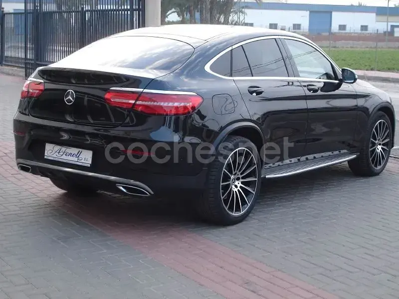 Usado Mercedes GLC250 204 CV (150 kW) 2017 Negro SUV