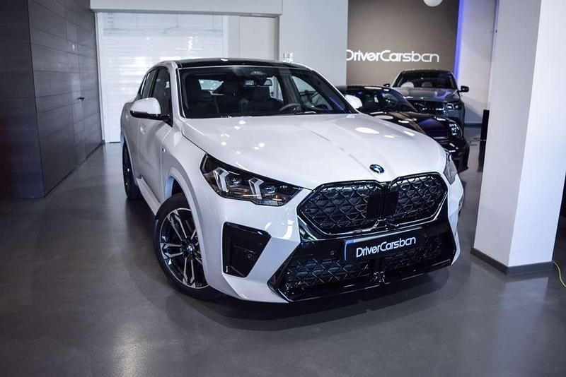 Blanco Nuevo 2025 BMW X2 M Sport SUV | 53.900 € - Imagen 1/4