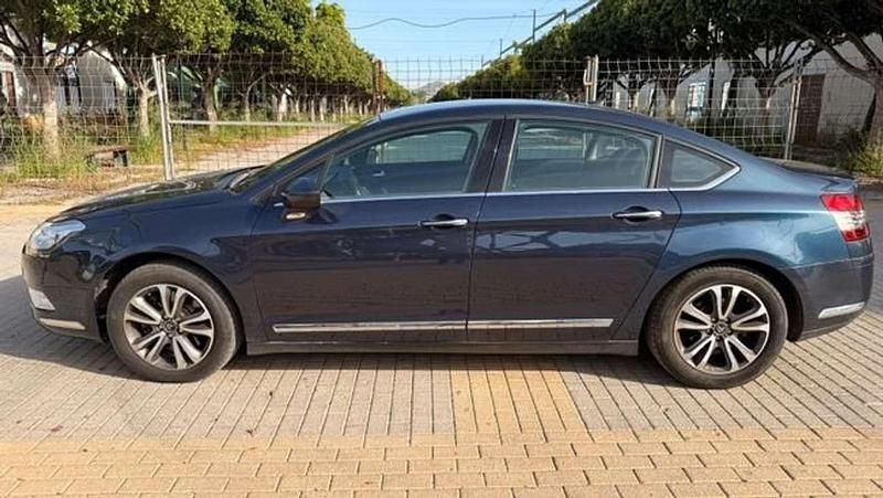 Usado Citroën C5 Shine 179 CV (131 kW) 2017 Azul Berlina