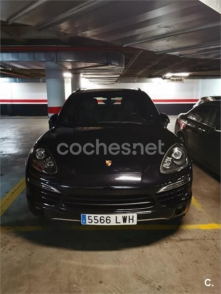 Usado Porsche Cayenne Platinum Edition 245 CV (180 kW) 2012 Negro SUV
