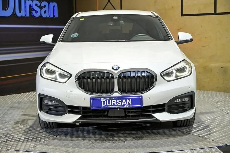 Begagnad BMW 118 150 HK (110 kW) 2020 Vit Halvkombi