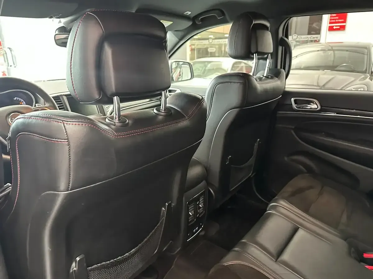 Usado Jeep Grand Cherokee Trailhawk 250 CV (183 kW) 2018 Gris SUV