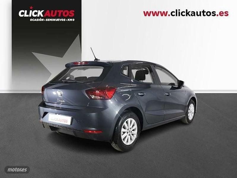 Usado Seat Ibiza Style 110 CV (80 kW) 2023 Gris Utilitario