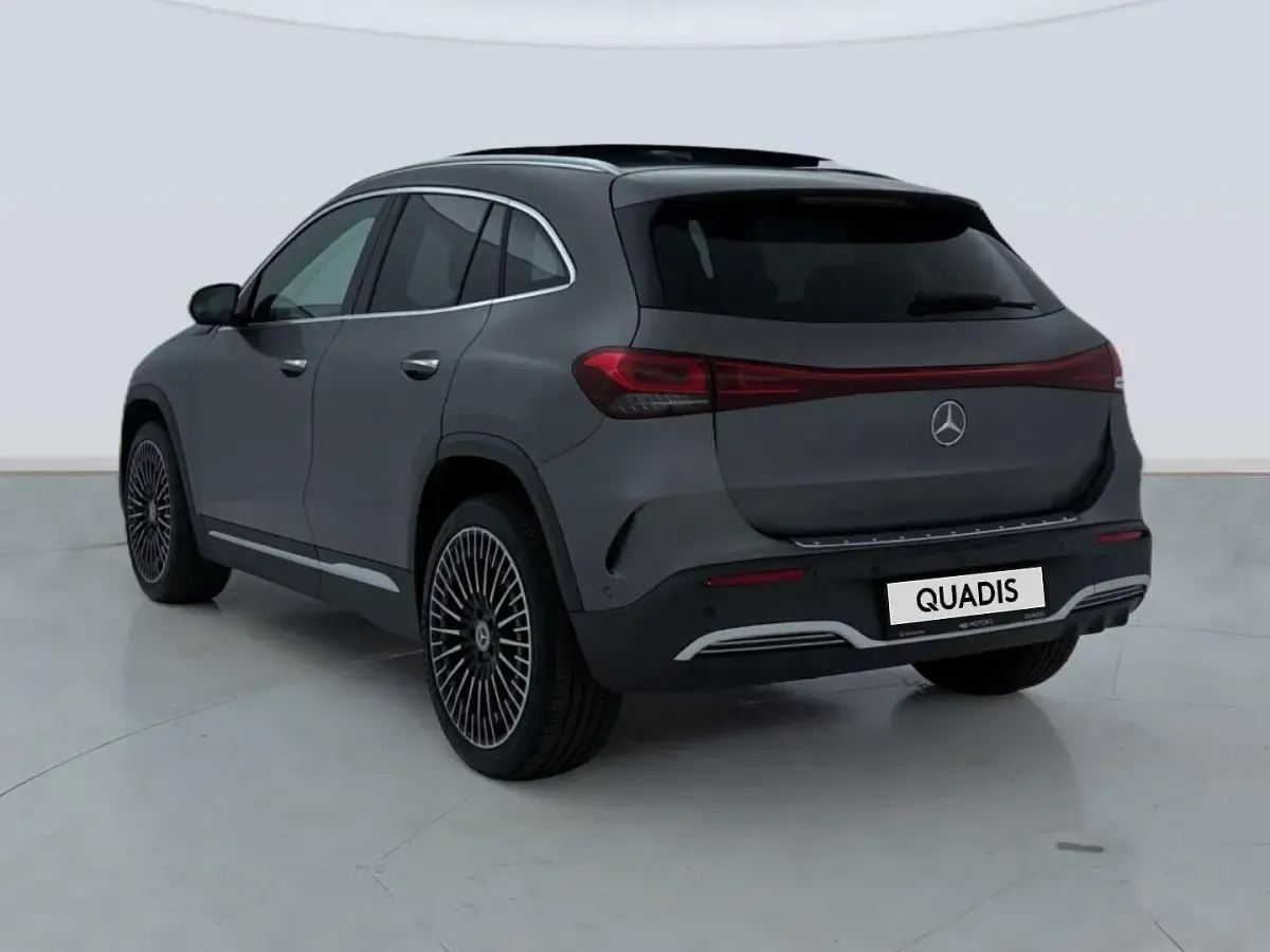 Usado Mercedes EQA250 139 kW (190 CV) 2022 Gris SUV
