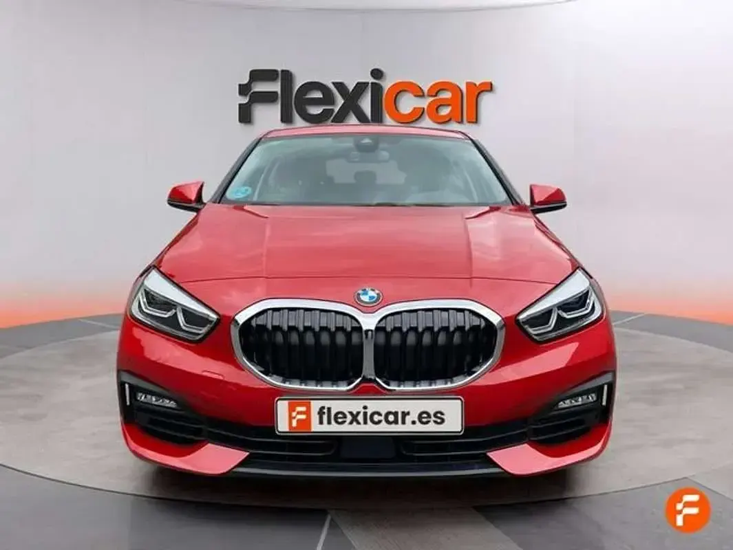 Usado BMW 116 116 CV (85 kW) 2022 Rojo Utilitario