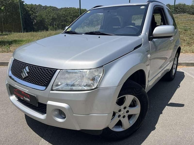 Gris Usado 2007 Suzuki Grand Vitara SUV | 7999 € (Precio justo) - Imagen 1/4