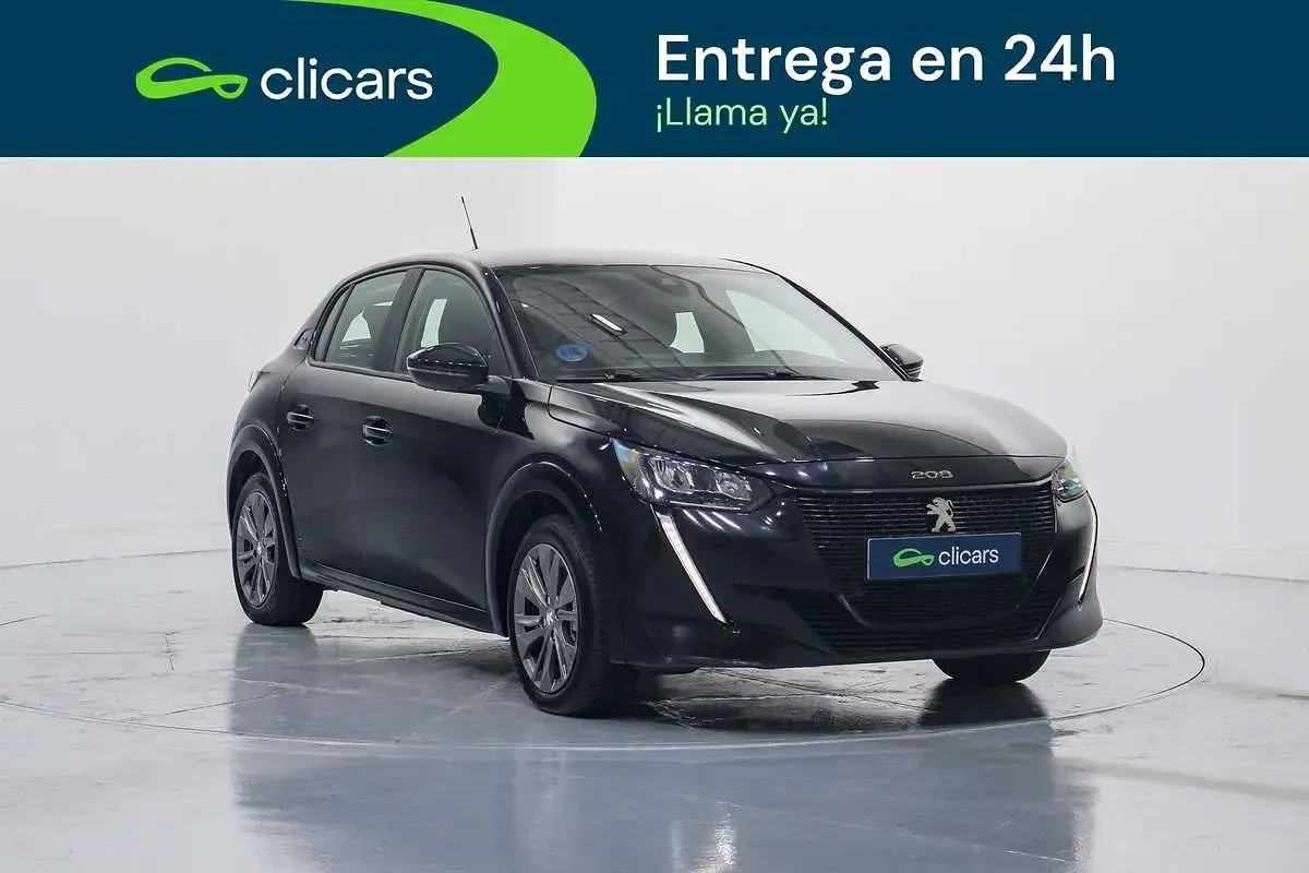 Usado Peugeot e-208 Active 100 kW (136 CV) 2023 Negro Utilitario