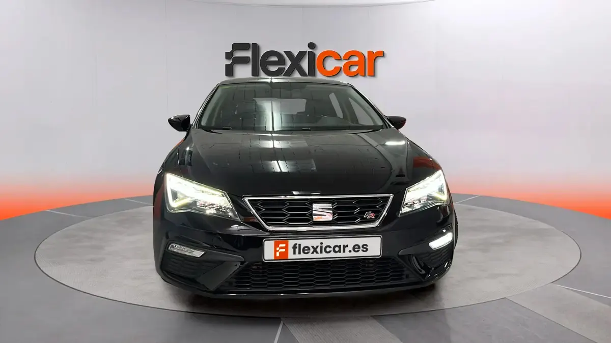 Usado Seat Leon FR 125 CV (91 kW) 2018 Negro Berlina