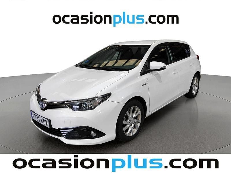 Usado Toyota Auris Hybrid Active 136 CV (100 kW) 2017 Blanco Utilitario