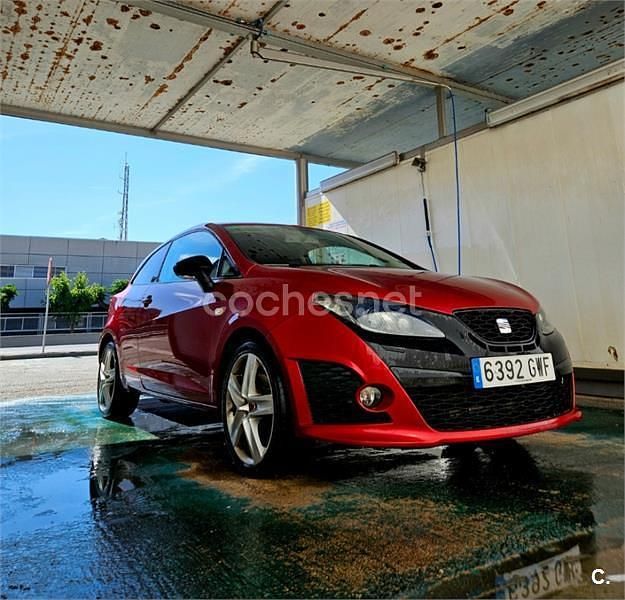 Usado Seat Ibiza SC FR 143 CV (105 kW) 2010 Rojo Utilitario