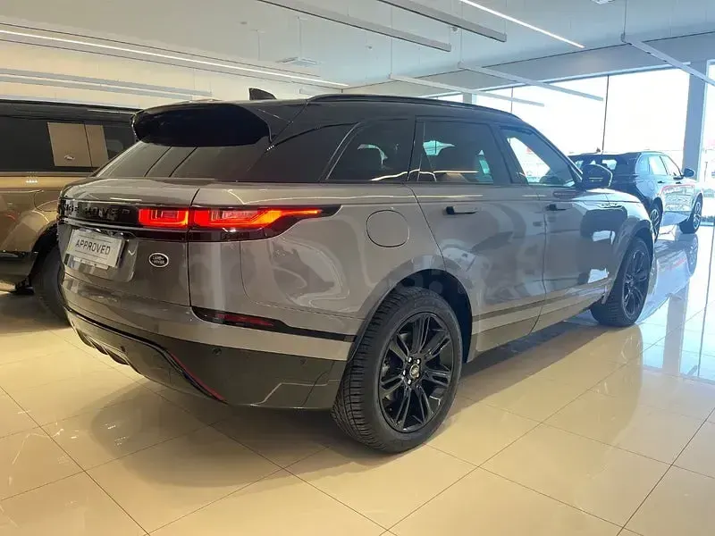 Usado Land Rover Range Rover Velar Landmark 404 CV (297 kW) 2021 Gris / plata SUV