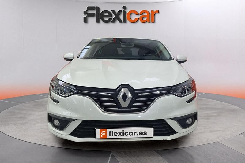 Usado Renault Mégane IV Zen 132 CV (97 kW) 2018 Blanco Berlina