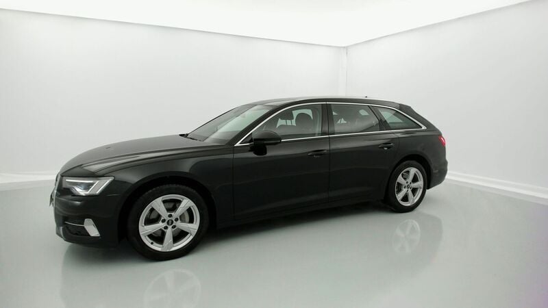 Usado Audi A6 Sport 204 CV (150 kW) 2022 Mythosschwarz metálico Familiar