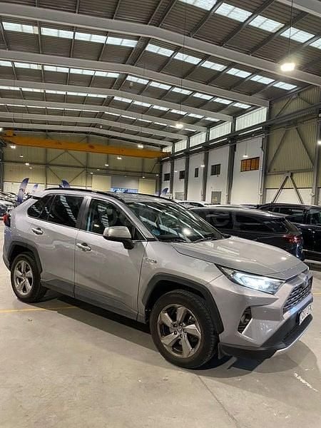 Usado Toyota RAV4 Hybrid Advance 218 CV (160 kW) 2023 Gris / plata SUV