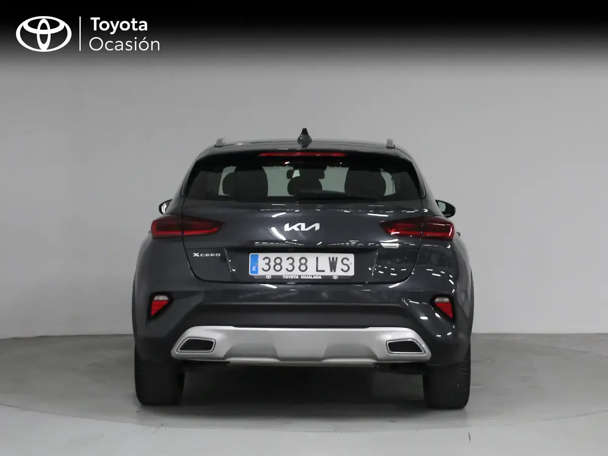 Usado Kia XCeed 160 CV (117 kW) 2022 Gris SUV