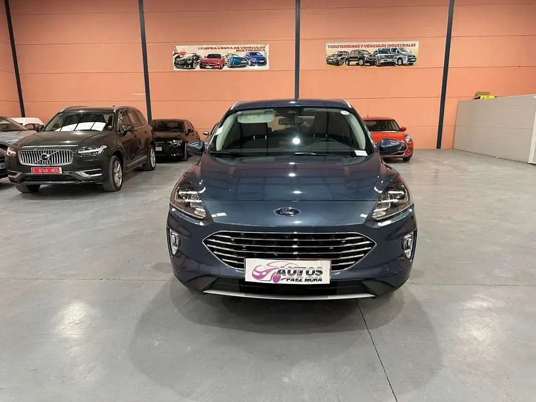 Usado Ford Kuga Titanium 226 CV (166 kW) 2022 Azul SUV